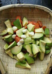 姜柄瓜的瓜尖能吃吗怎么吃,姜柄瓜瓜尖的食用方法与营养价值